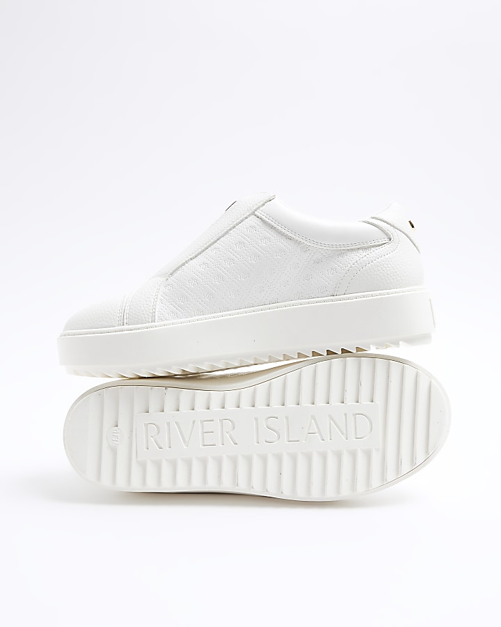 White wide fit embossed zip trainers