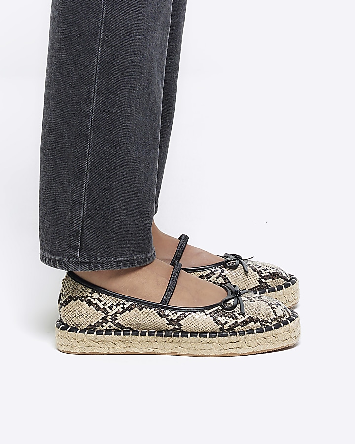 espadrille pumps