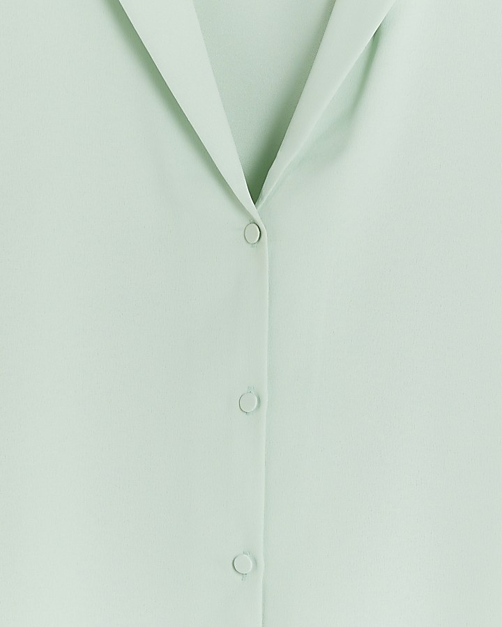 Green feather cuff shirt