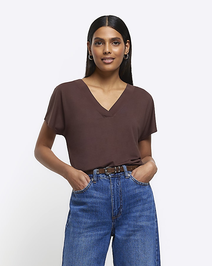 Brown vneck tshirt River Island