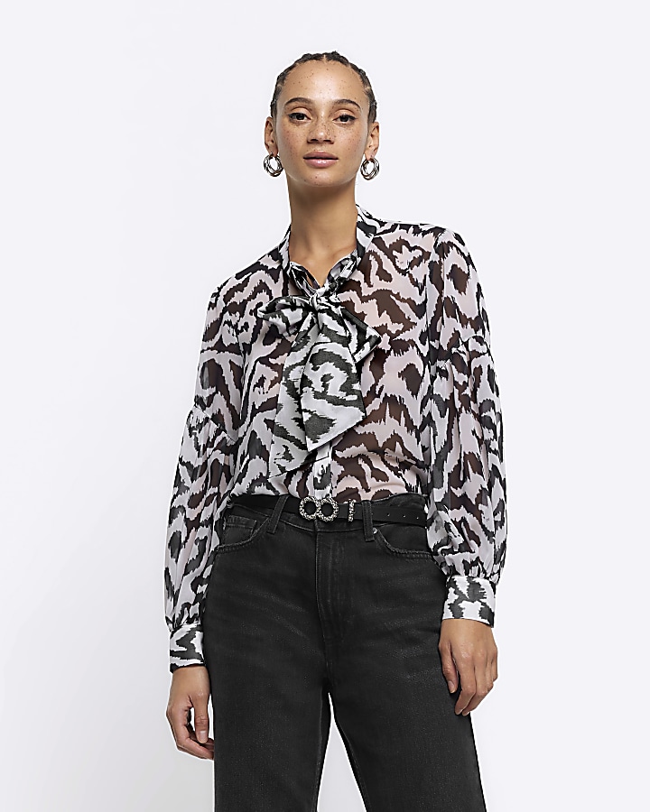 Black abstract front tie shirt