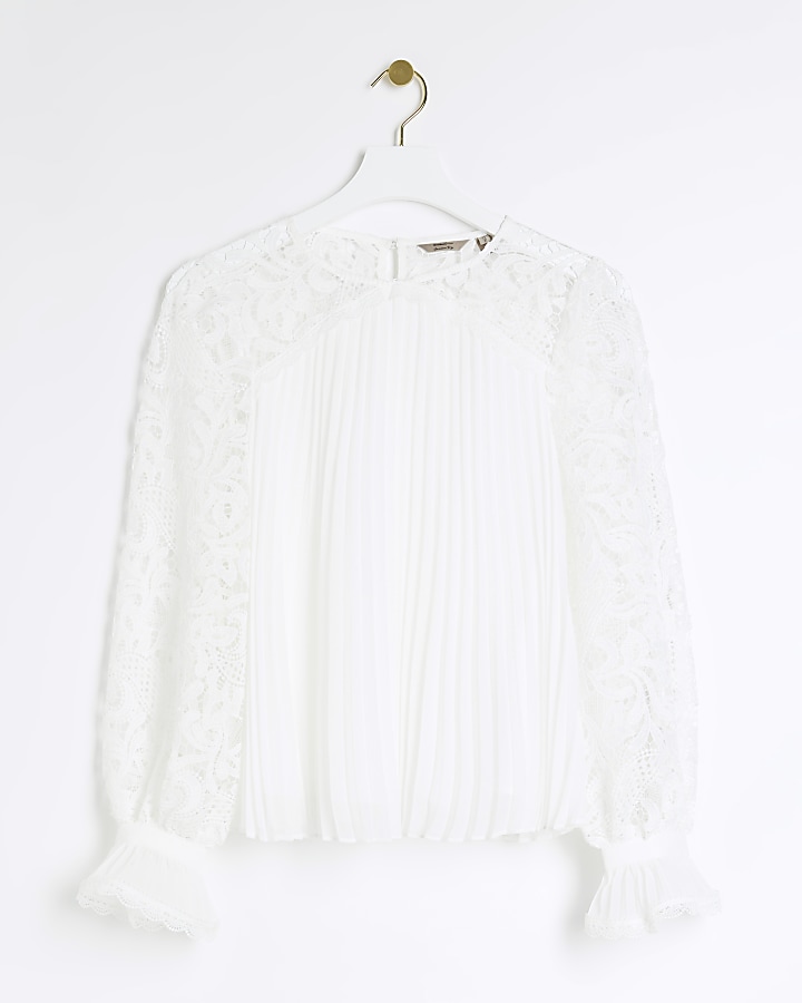 White plisse lace sleeve blouse