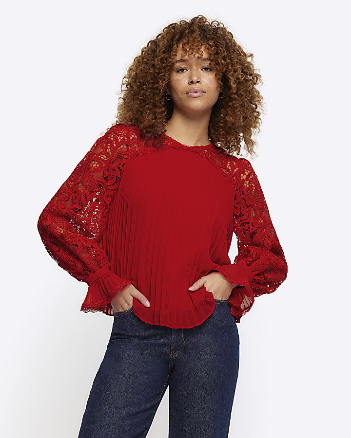 Red plisse lace sleeve blouse