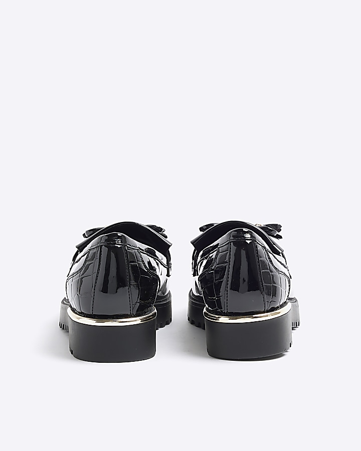 Black bow tassel loafers