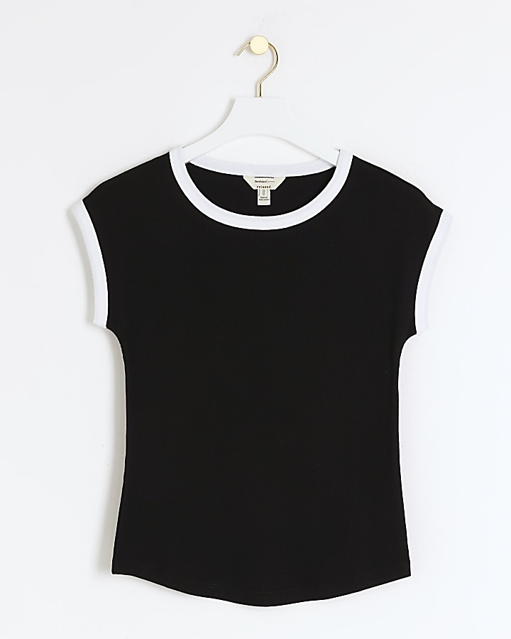 Black ribbed fitted t-shirt