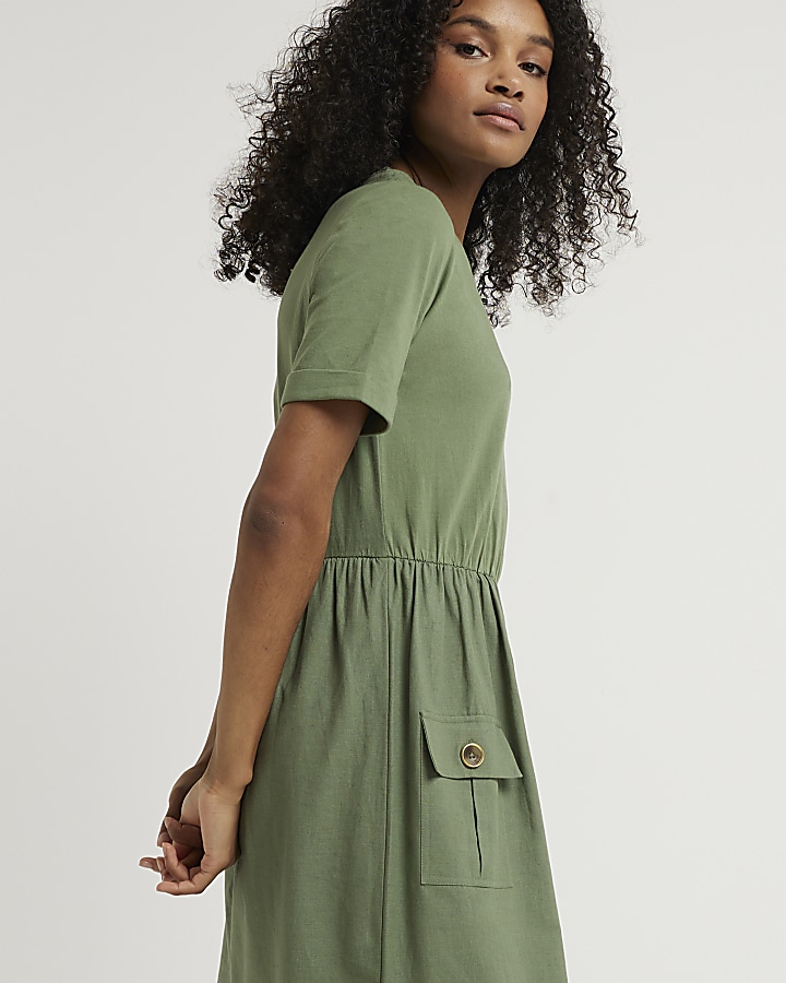 Khaki utility t shirt midi dress River Island