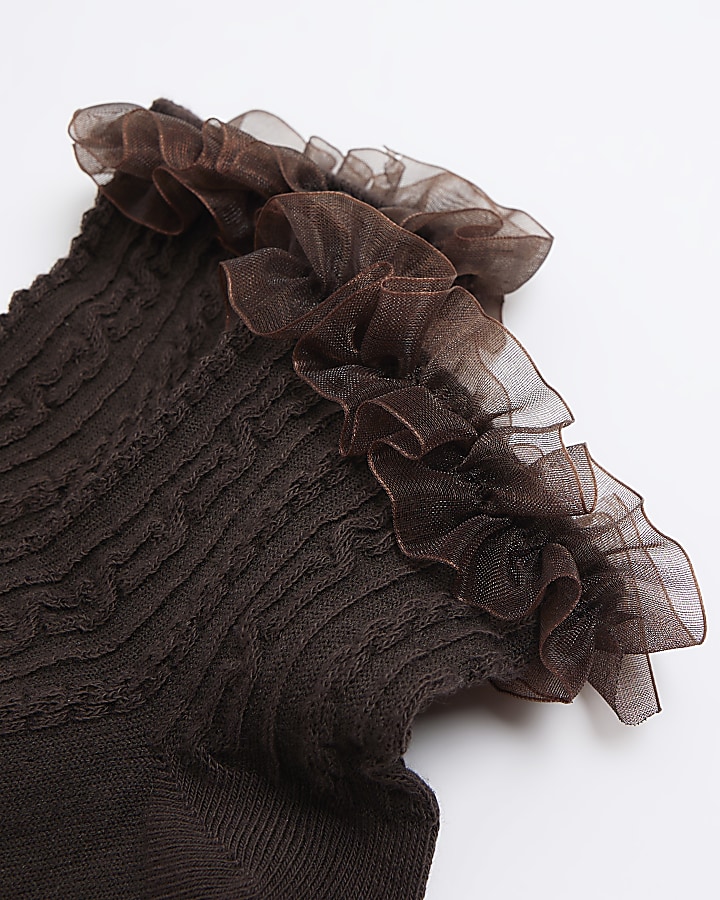 Brown cable knit frill ankle socks
