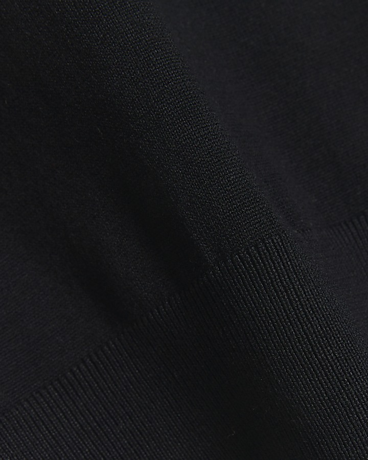 Black button detail knit t-shirt