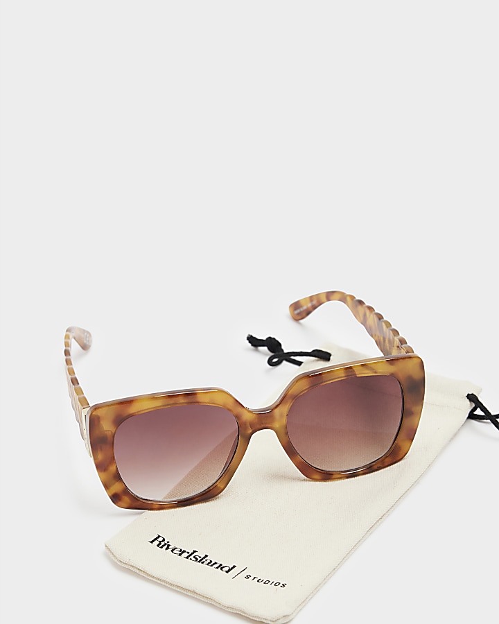 Brown tortoise square oversized sunglasses