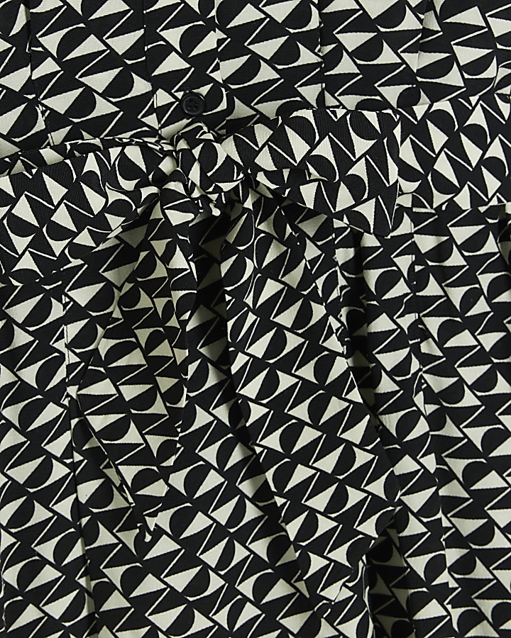 Black geometric belted mini shirt dress