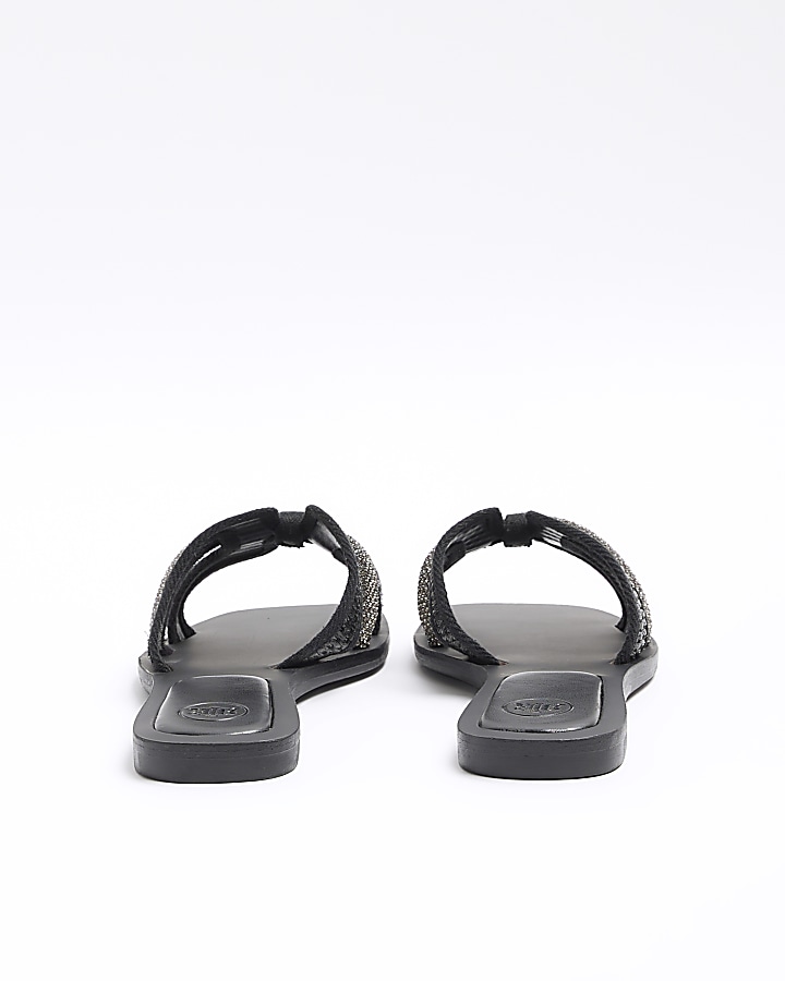 Black raffia flat sandals