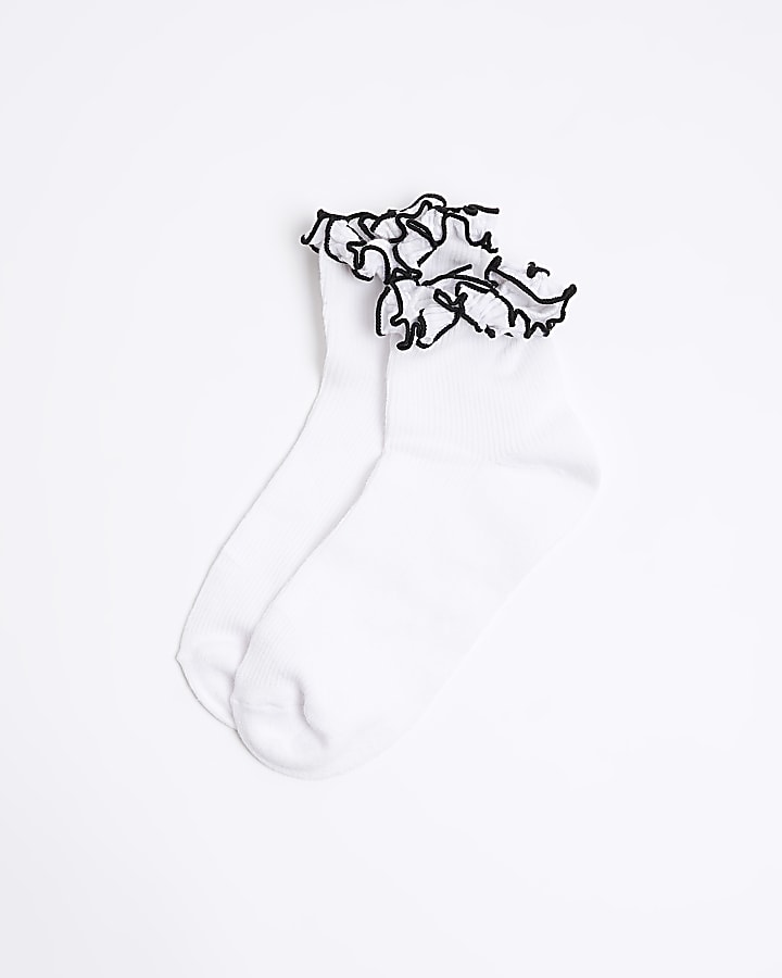 White frill ankle socks