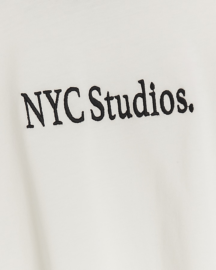 White NYC graphic t-shirt