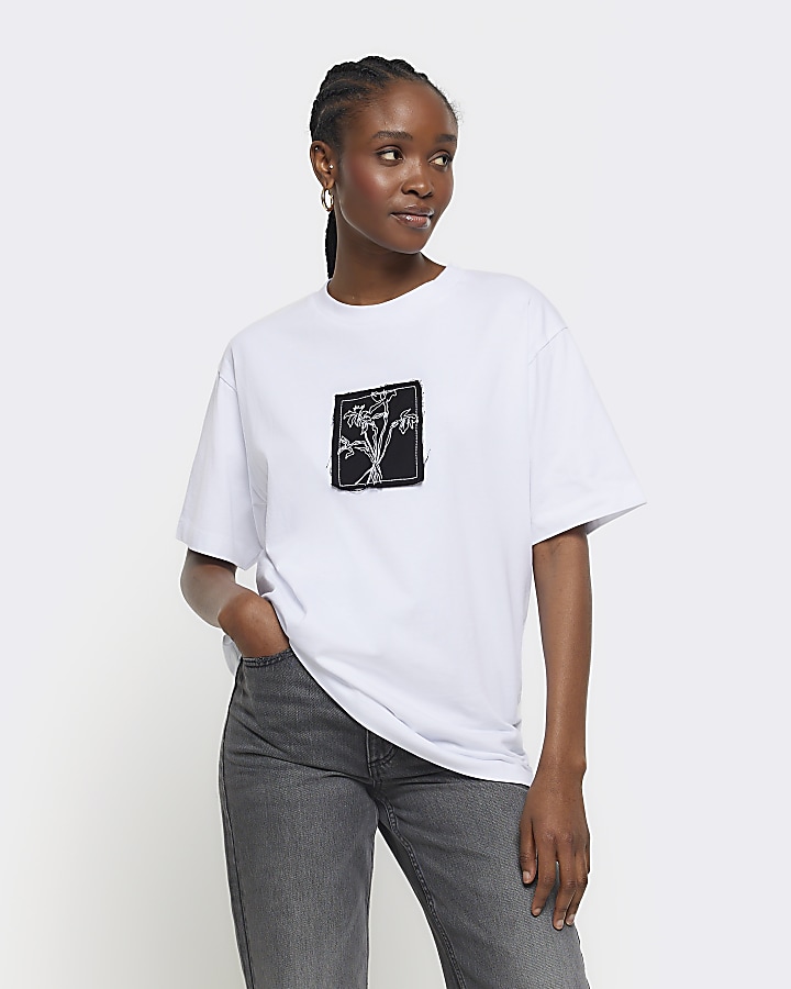 White patch oversized t-shirt