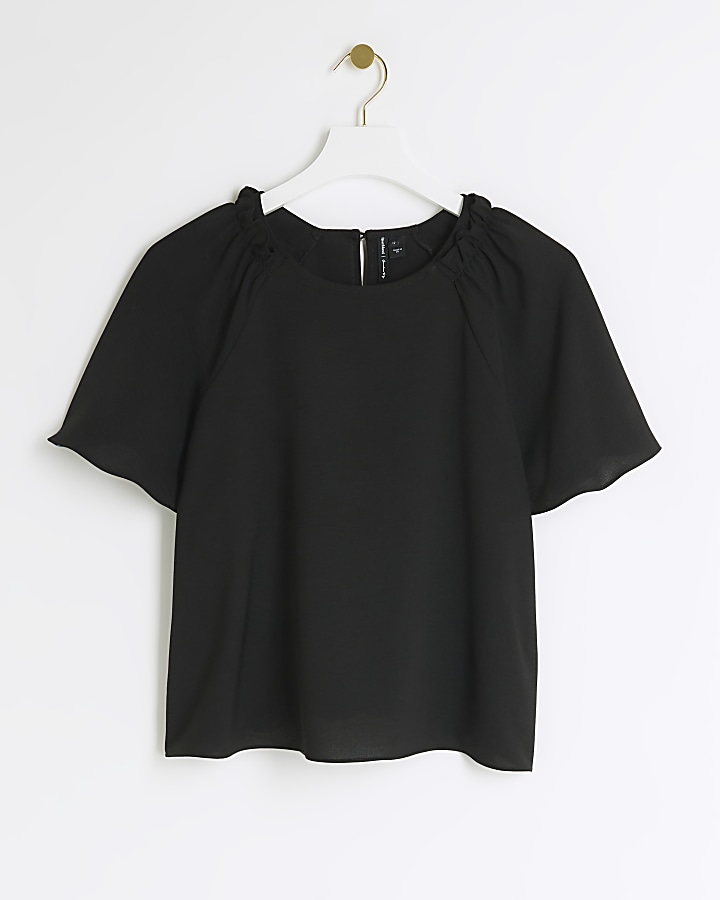 Black fluted sleeve t-shirt