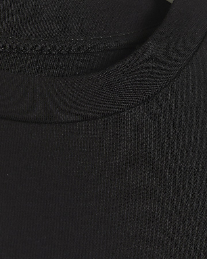 Black oversized plain t-shirt | River Island