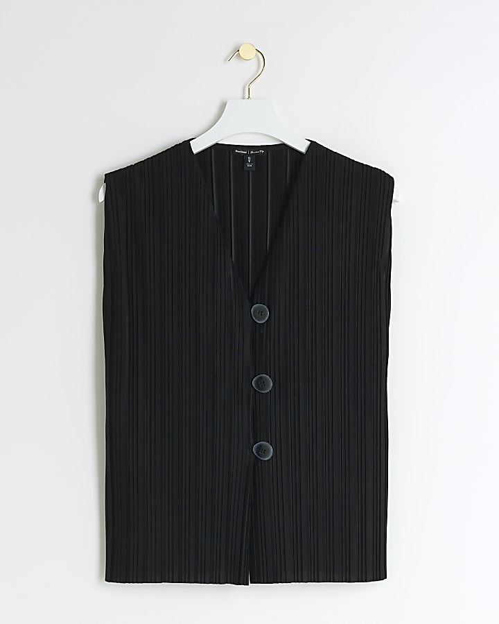 Black plisse waistcoat