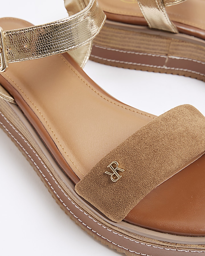 Brown strappy flatform sandals