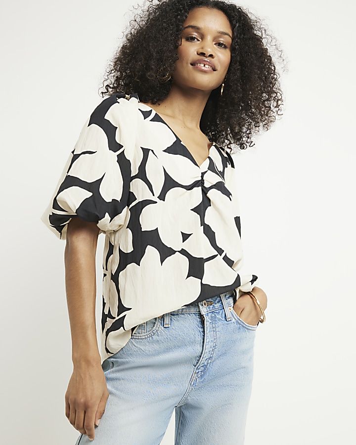 Black floral puff sleeve blouse