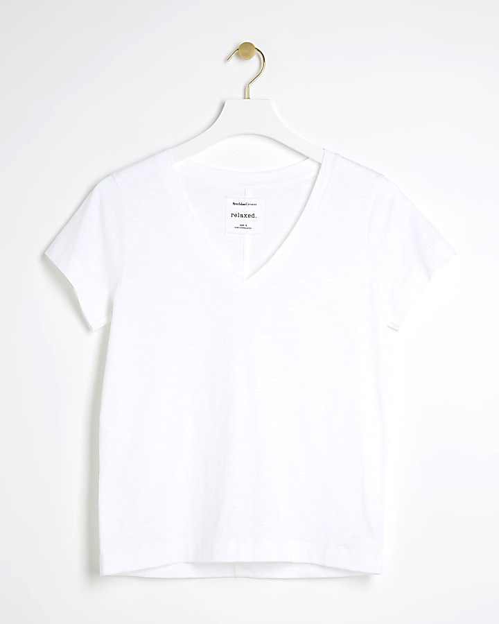 White casual V neck t-shirt