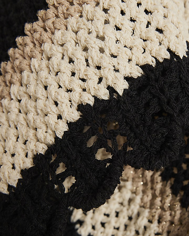 Black crochet stripe cardiagan