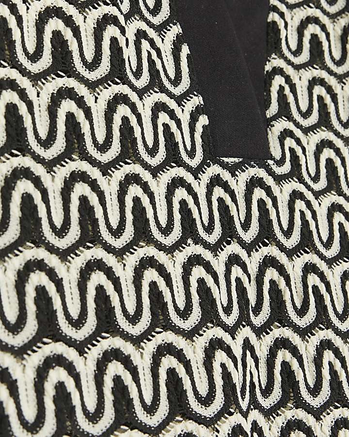 Black crochet geometric polo t-shirt