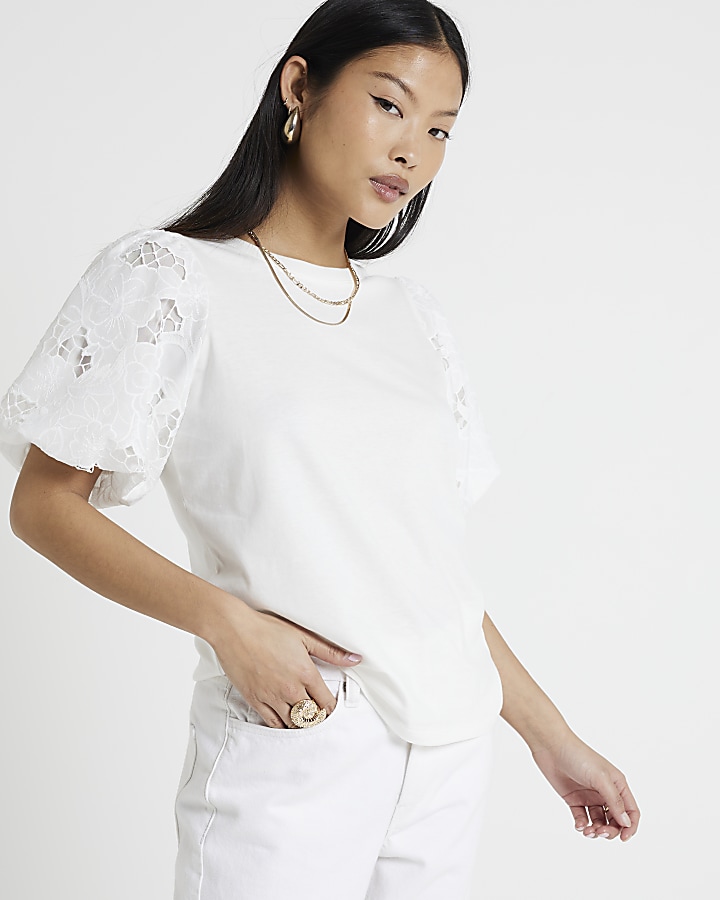 Petite White floral puff sleeves top