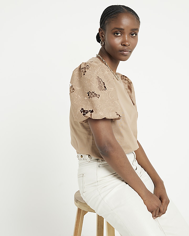 Beige floral puff sleeve top