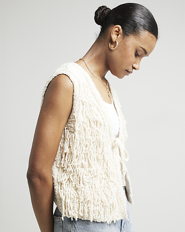 Cream knitted fringe gilet