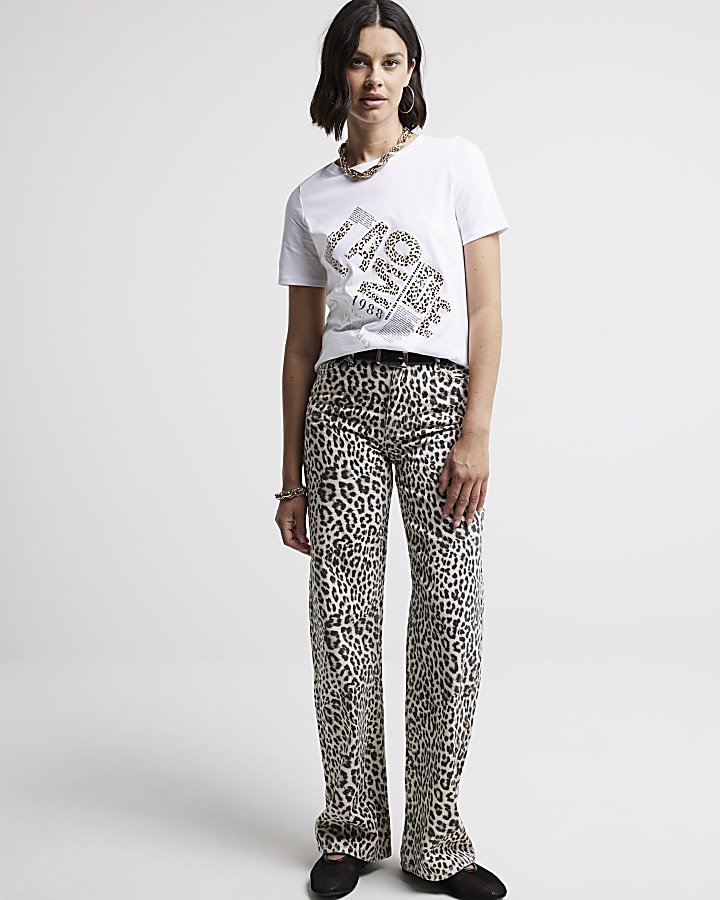 White leopard print graphic t-shirt