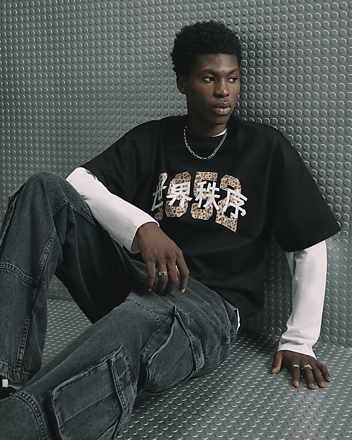 Black Oversized Japanese Graphic T-Shirt