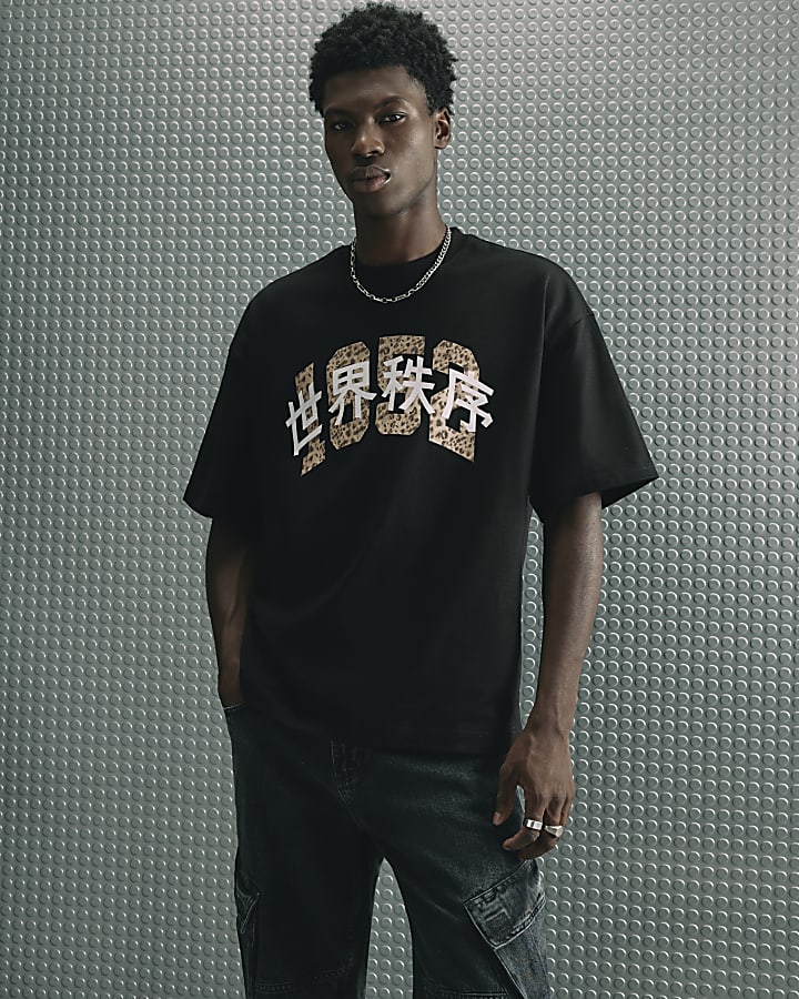 Black Oversized Japanese Graphic T-Shirt