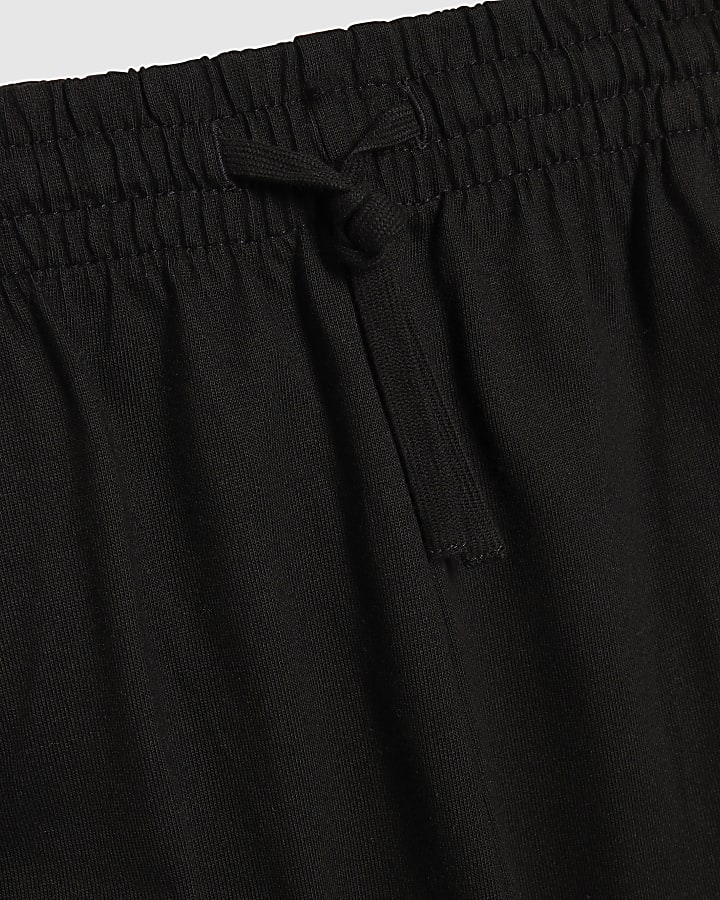 Black Oversized Fit T-Shirt And Shorts Set