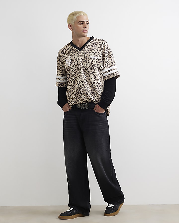 Beige Leopard Print V Neck Hockey T-Shirt