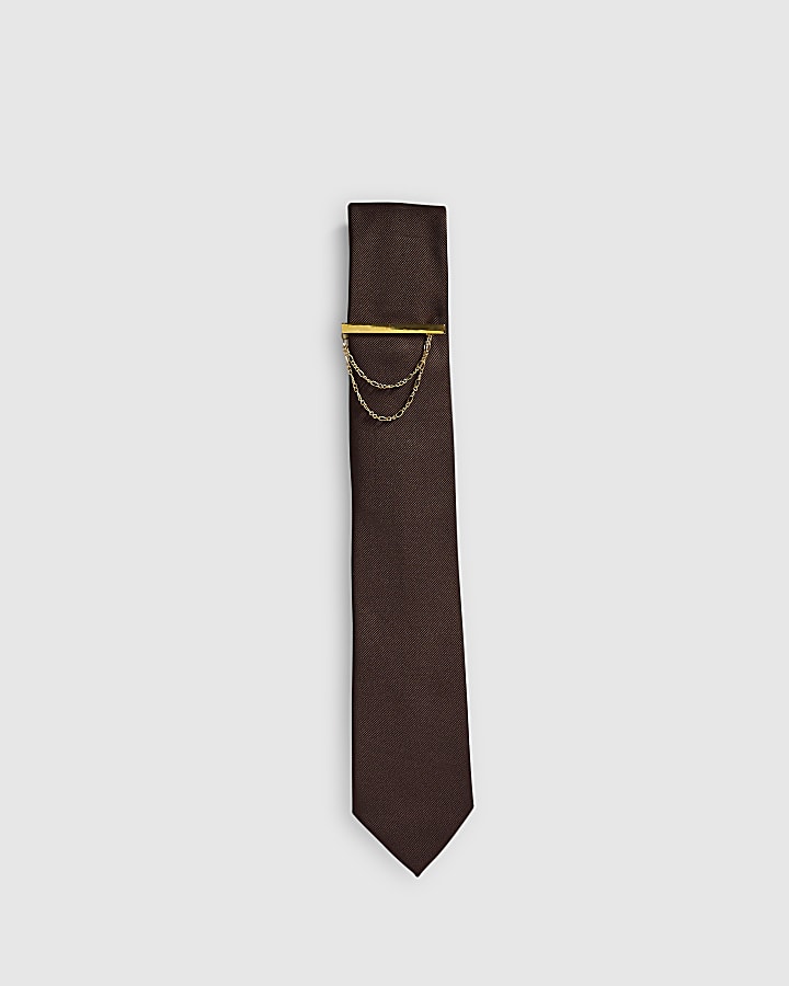Brown Twill Tie And Gold Chain Pin Set