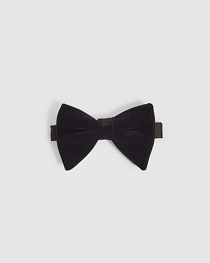 Black Velvet Bow Tie