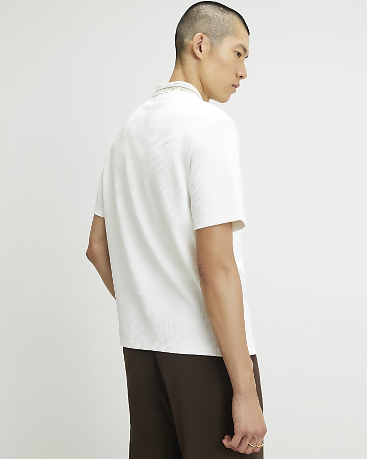 White Regular Fit Cotton Buttoned Shirt