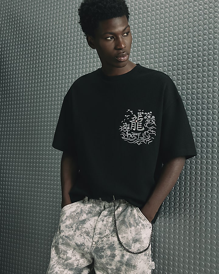 Black Waffle Knit Embroidered Dragon T-Shirt