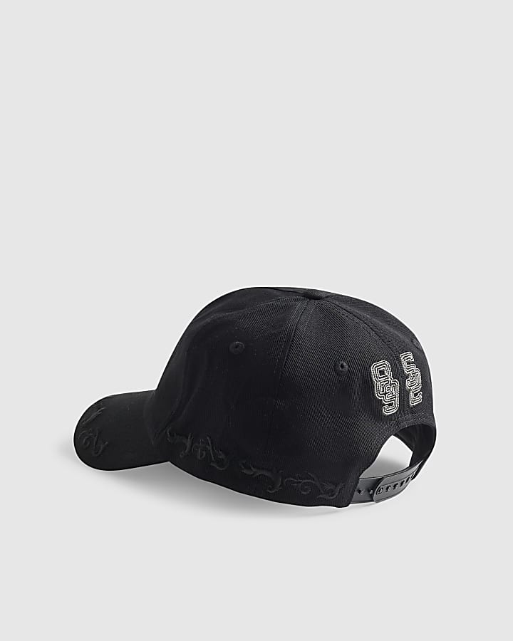 Black Baroque Embroidery Badged Cap