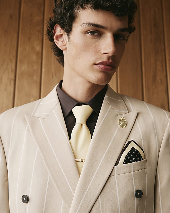 Yellow Twisted Tailor RI Crest Tie Set