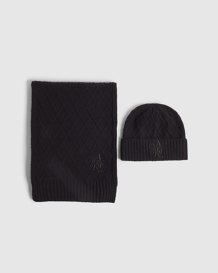 Black Diamond Knit Scarf And Hat Gift Set