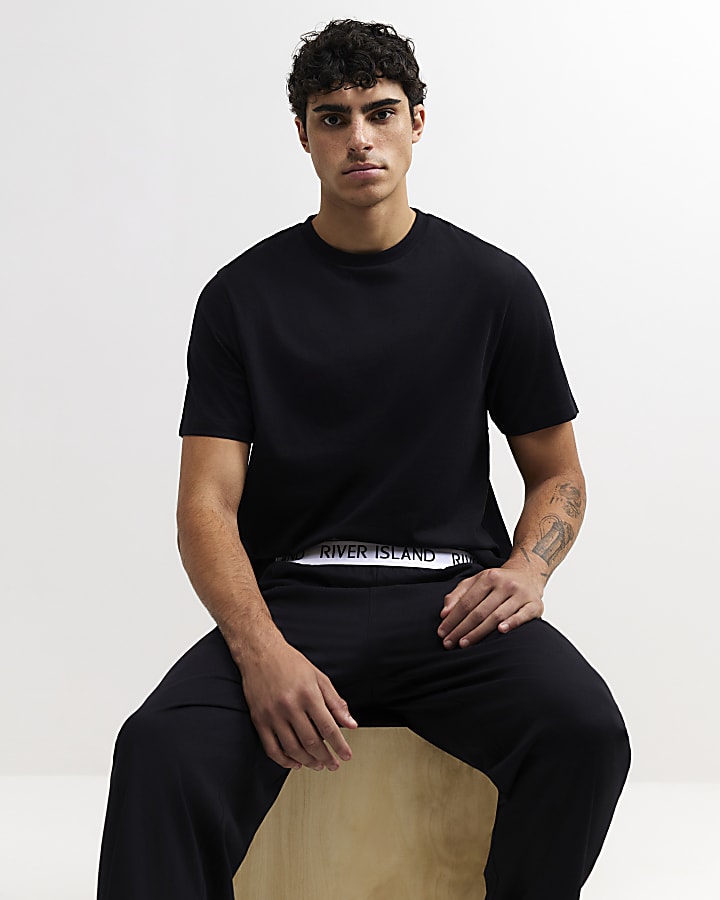 Black Cotton T-Shirt And Trousers Pyjamas Set