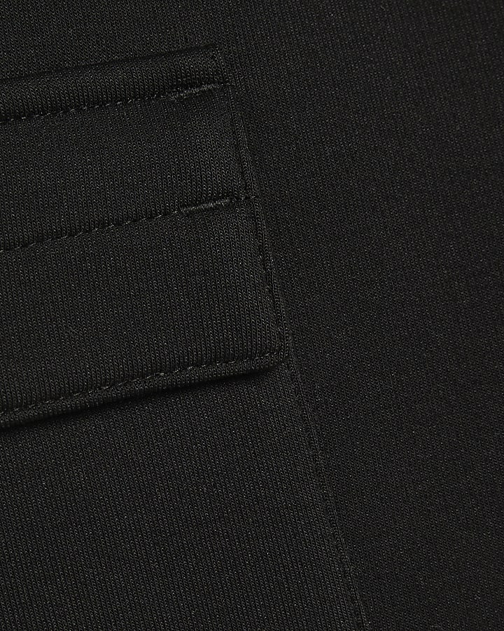 Black Premium Regular Fit Cargo Shorts