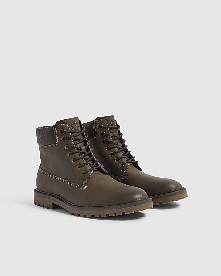 Brown Padded Collar Lace Up Boots