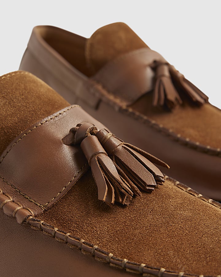 Brown Leather Textured Tassel Loafers