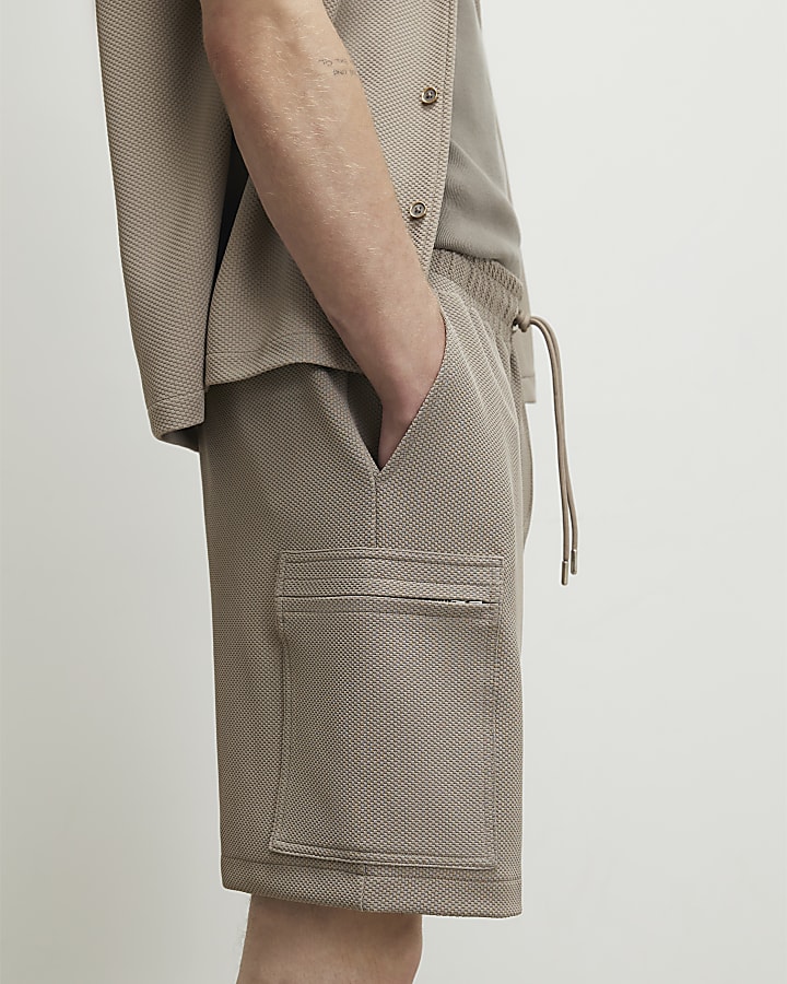 Beige Regular Fit Textured Cargo Shorts