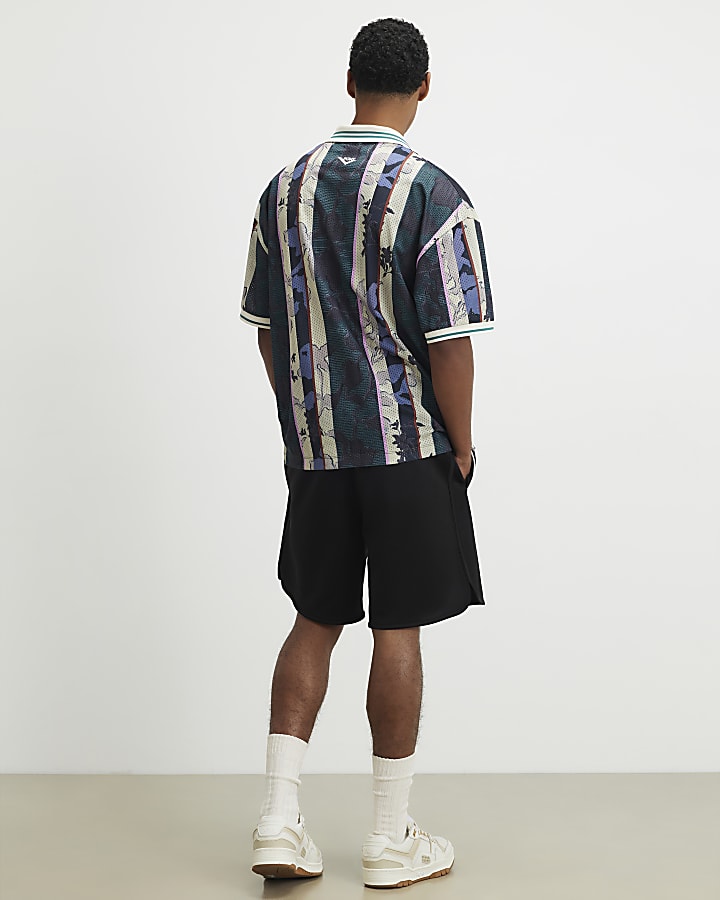 Black Regular Fit Tricot Shorts
