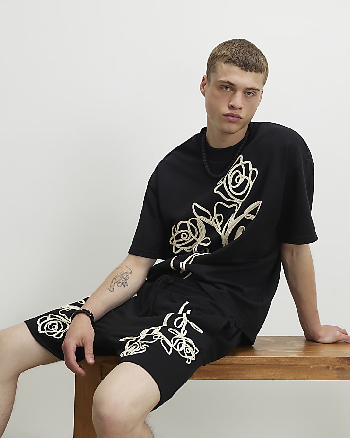 Black Regular Fit Roping Shorts