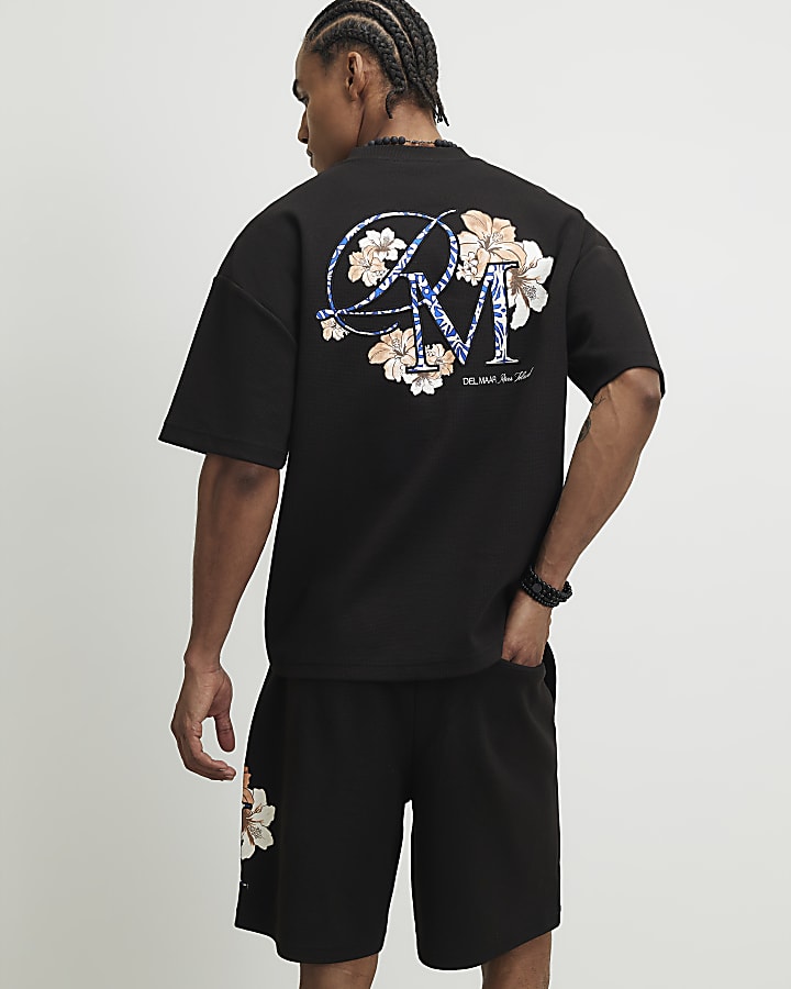 Black Regular Fit Textured Shorts