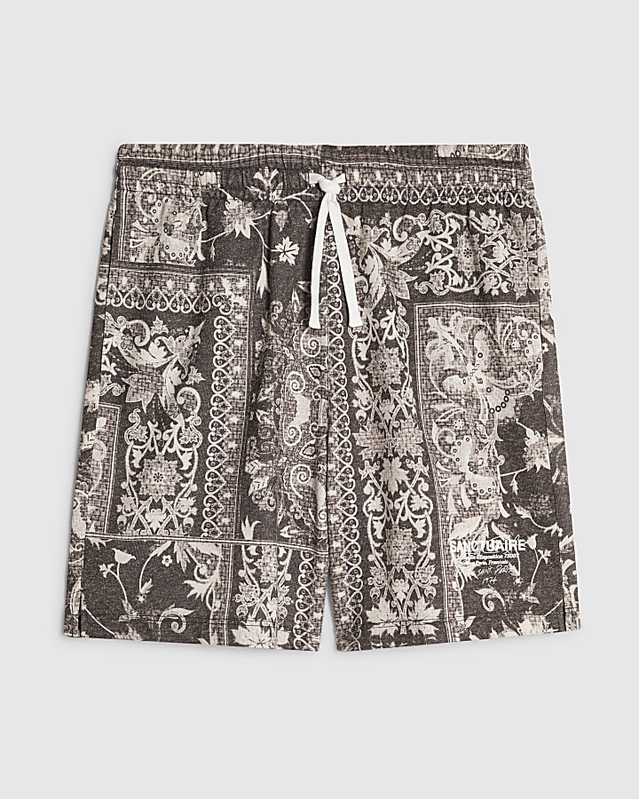 White Regular Fit Tapestry 74 Shorts